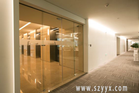 辦公室自動(dòng)門經(jīng)典案例-實(shí)拍圖片 辦公室自動(dòng)門經(jīng)典案例-實(shí)拍圖片